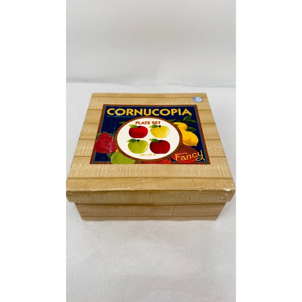 Boston Warehouse Cornucopia Apple Plate Set Ceramic Fruit Shaped Kitchen Decor